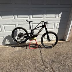 SANTA CRUZ Mountain Bike