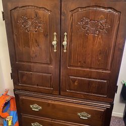 Dresser