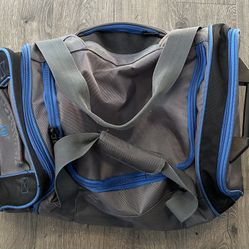 FUL Duffle Bag With Wheels