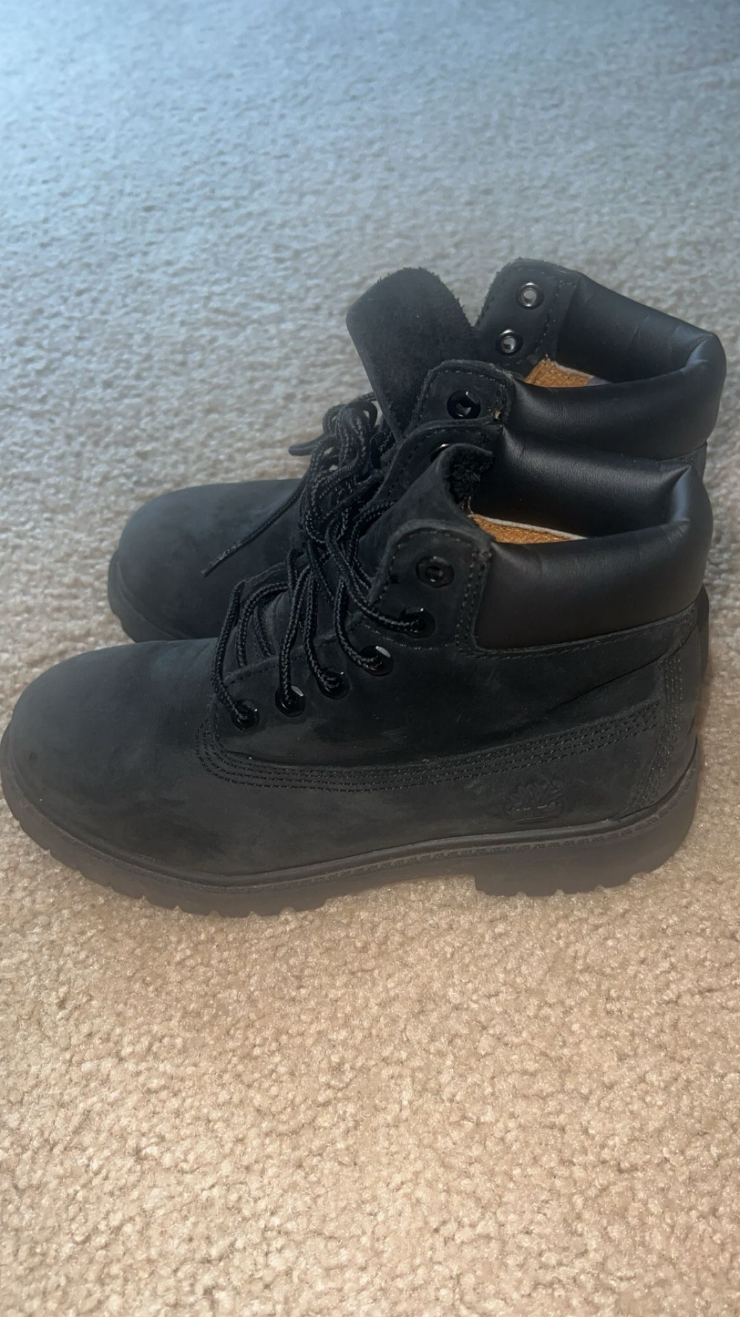 Kids/Youth Size 3 Black timberlands