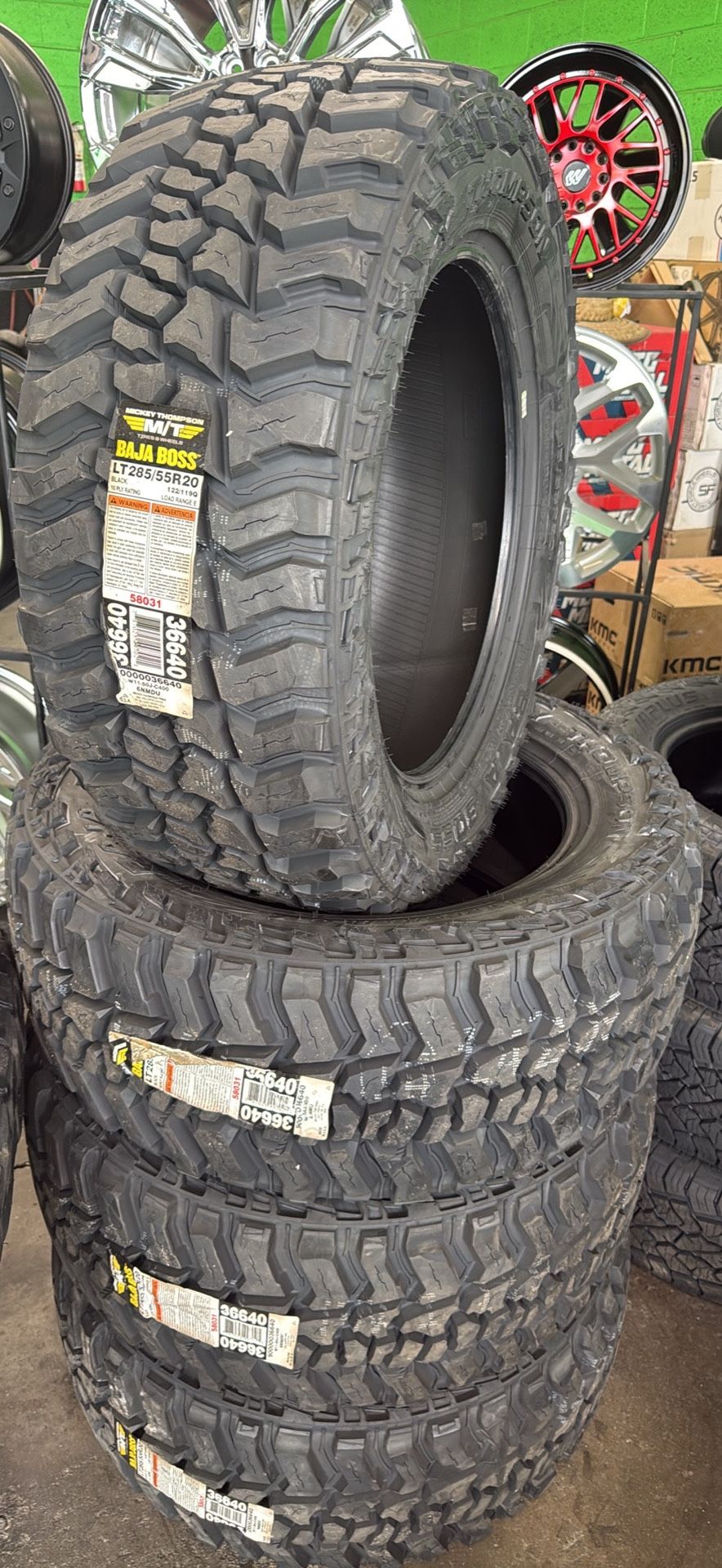 New Set Mickey Thompson MT 285 55 20 LT 