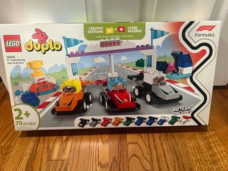 Brand New Lego Duplo 10445 F1 team racing cars & drivers