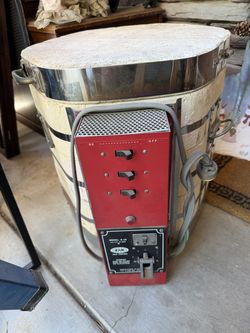 Skilkin K-10 Electric Pottery Kiln (Complete Setup w/ Shelves & Posts)