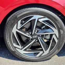 2024 - 2025 HYUNDAI SONATA WHEEL & TIERS RIM 18. 4 PIC