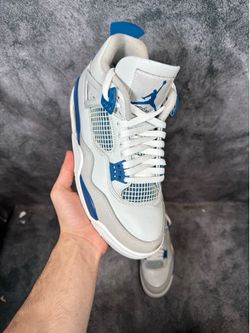 Jordan 4 Military Blue size 8.5