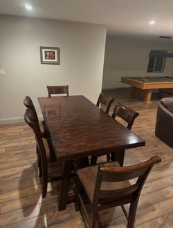 Dining Room Table and chairs