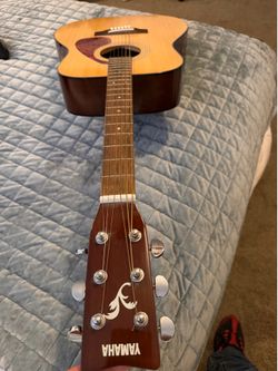 Yamaha F325 acoustic guitar