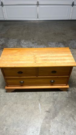 Dresser