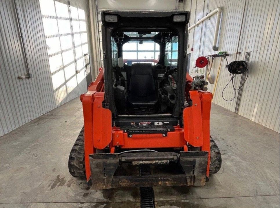 Kubota SVL97-2 Mini Skid Steer Hablo Espanol
