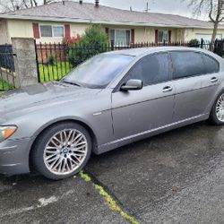 Bmw Is750 .  Year 2007* Read *