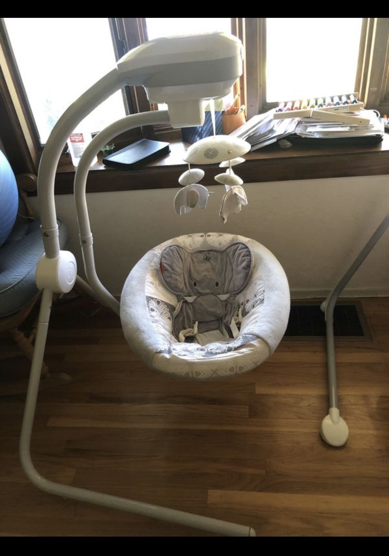 Baby swing