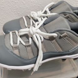 NEW Air Jordan 11 Retro Low Cleat "Cool Grey"