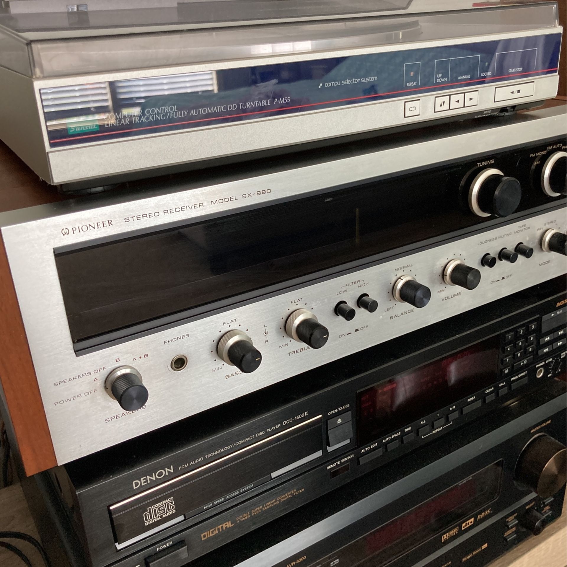 Pioneer SX-990 Solid State AM/FM Stereo Receiver 