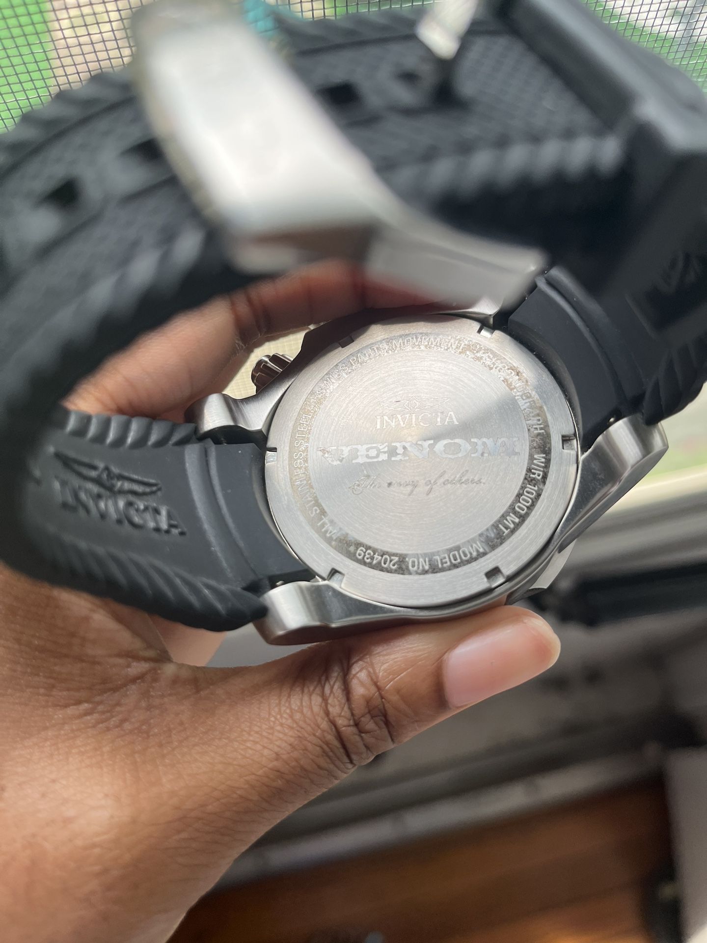 Invicta 20439 deals