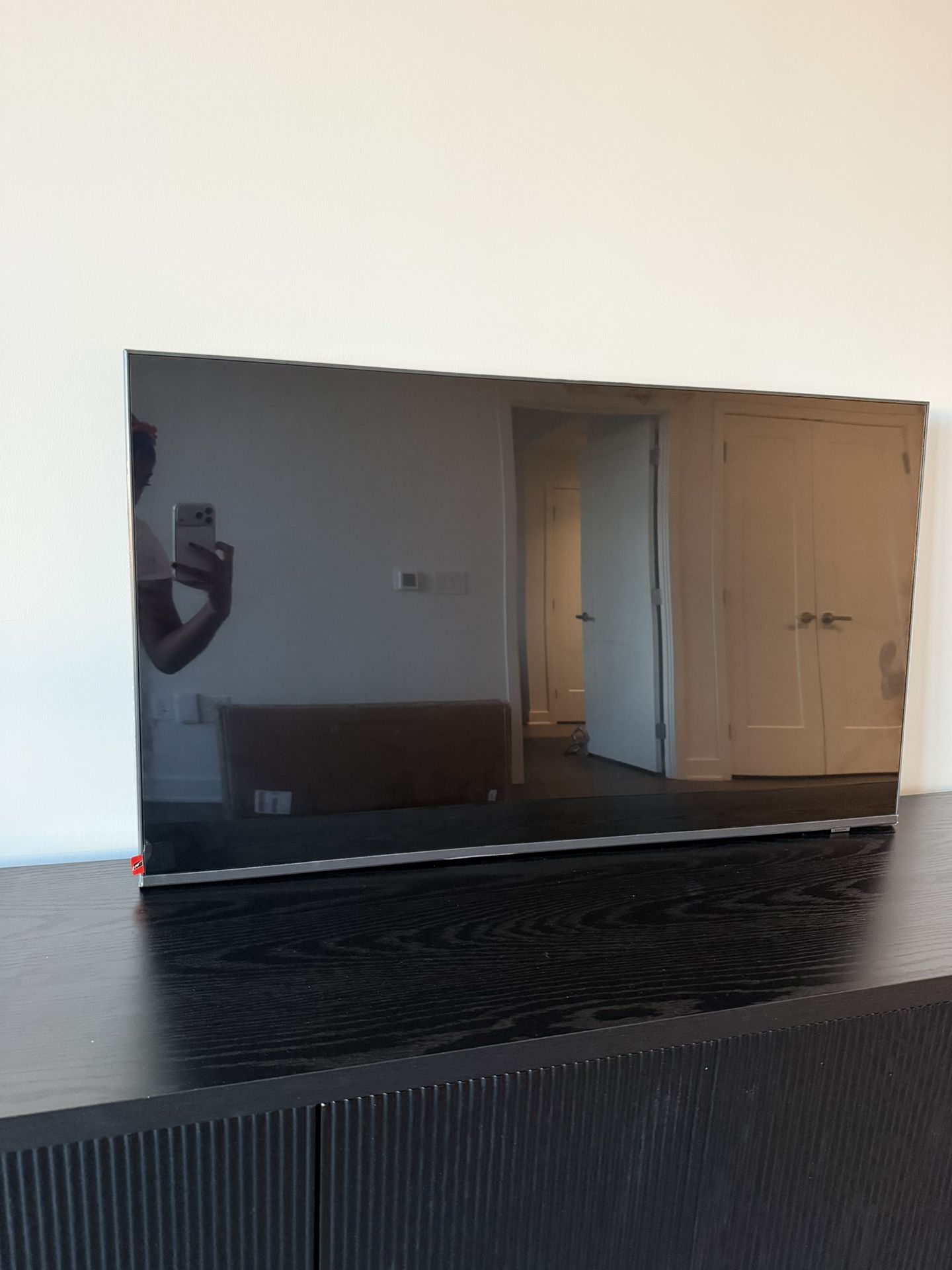 SAMSUNG 43’ BRAND NEW Open box 