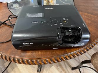 Epson PowerLite 77c LCD Projector