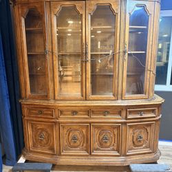 China cabinet 