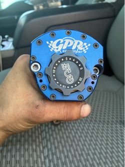 Gsxr 1000 steering stabilizer