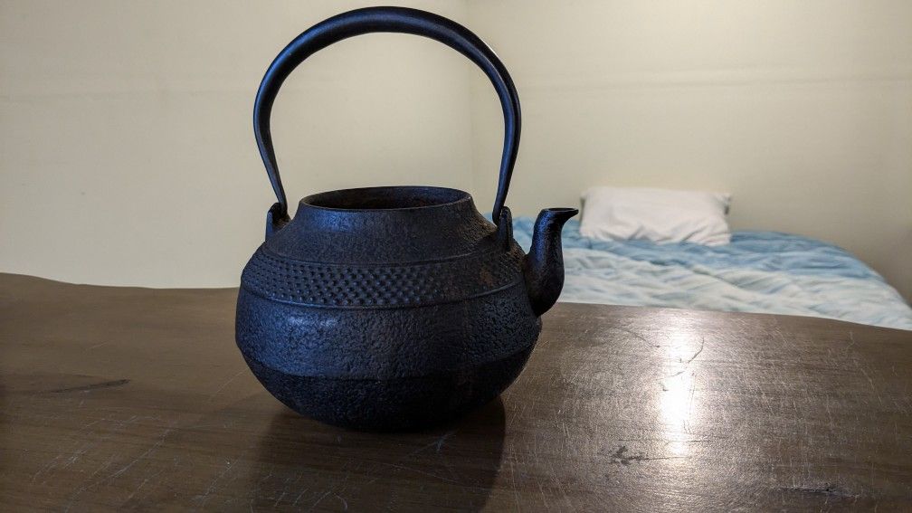 Antique Japanese Cast Iron Tea Kettle Pot – Heavy, Beautifully Crafted!