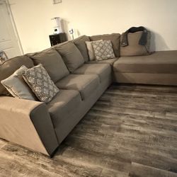Ashley’s Furniture 2 Piece Sectional 