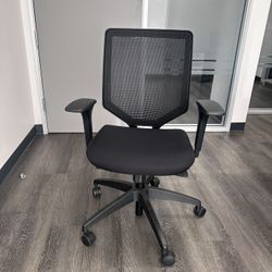 HON- Ergonomic Mesh Task Chair
