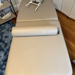 Oakworks professional massage table