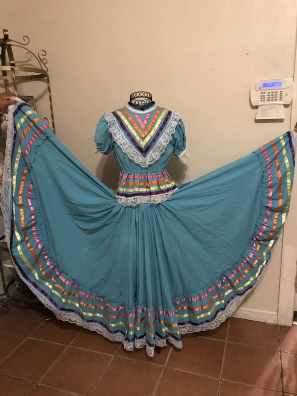 Folklorico dress for Sale in Los Angeles, CA OfferUp