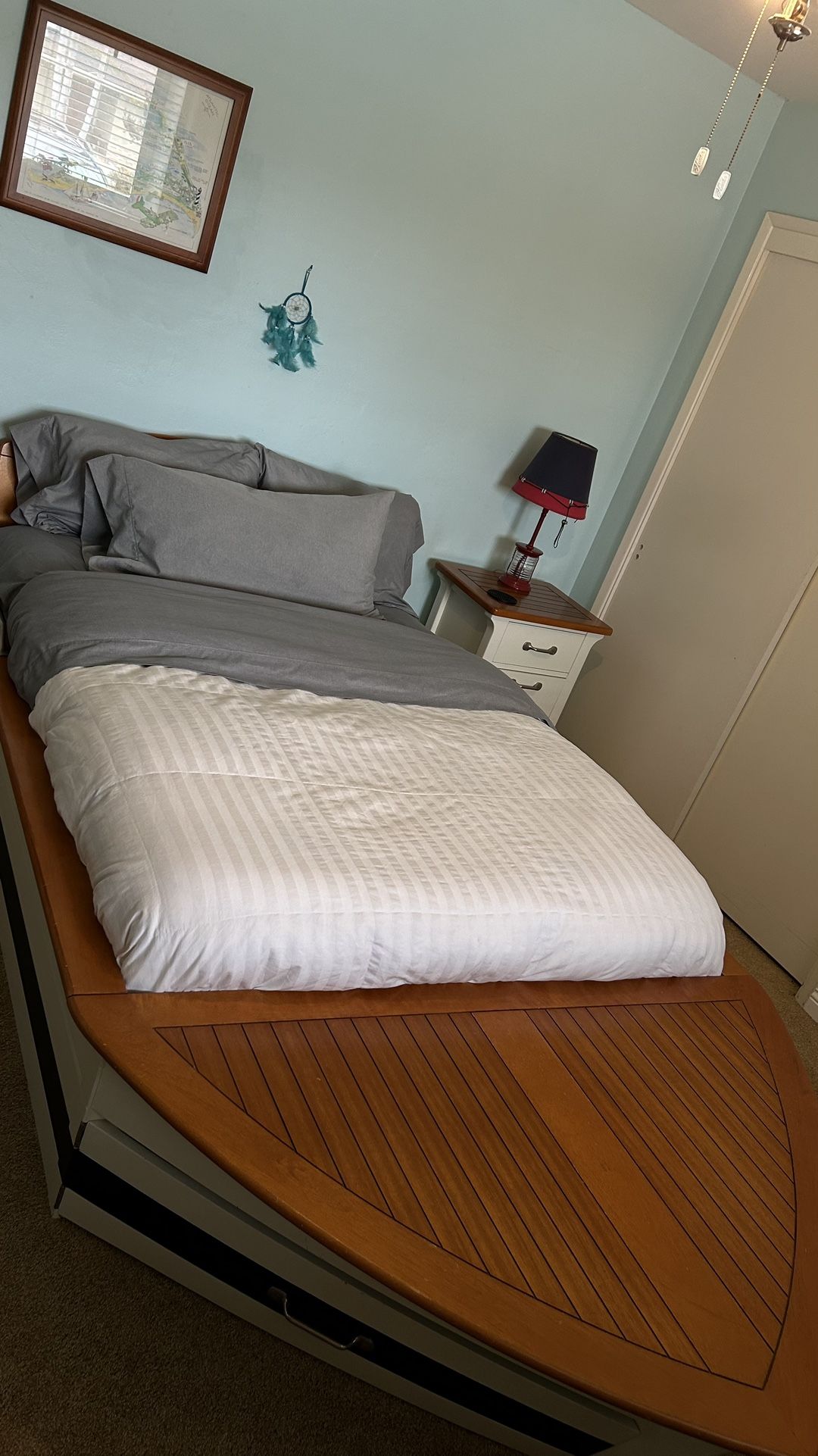 Pottery Barn Kids Full Speedboat Bed Set