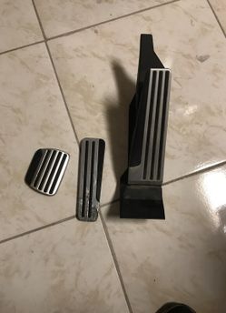 G37 sport pedal set