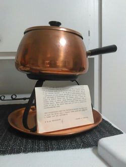 ANTIQUE FONDUE POT 1959