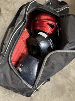 Softball Bag & 3 Helmets