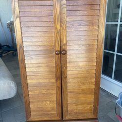 Solid oak cabinet with adjustable shelves