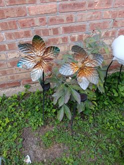 Solar light metal Flowers Outdoor Patio Decor