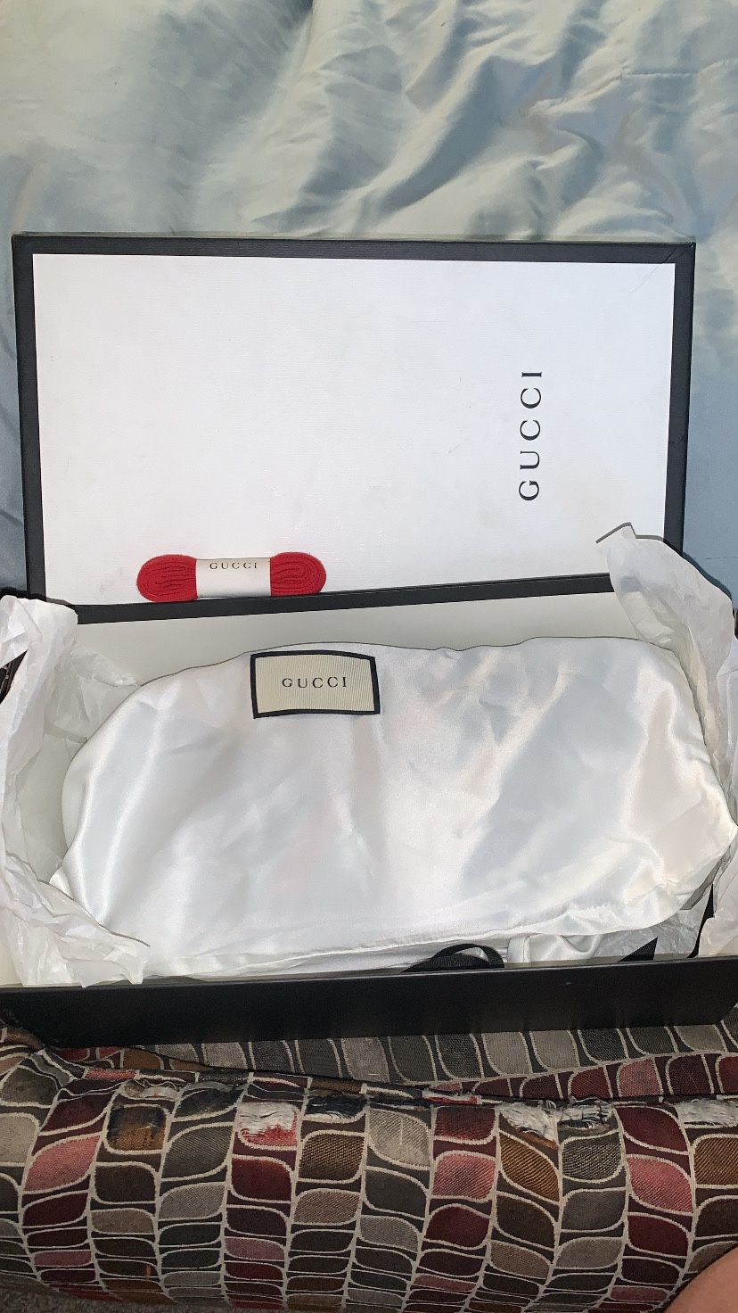 Female Gucci shoes size 7