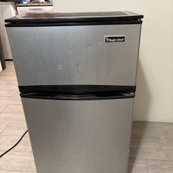 Mini fridge