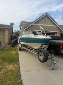 Sea Rey boat