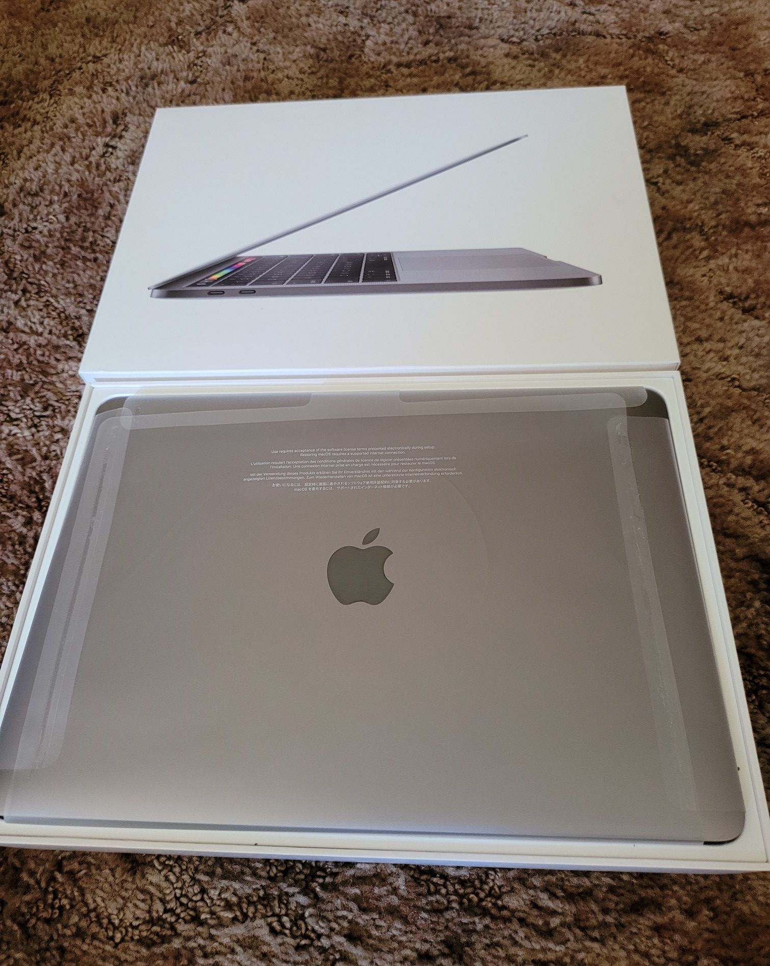2019 MacBook Pro Premium 2.4 ghz (turbo boost upto 4.1ghz) quad core processor