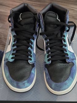 Air Jordan 1 Retro High OG (W) Size 9.5 - 9/10 Condition + Clear Display Case