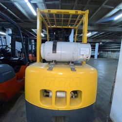 Excellent For Anything TCM forklift 
5,500 lb ; 4 stage ;2016 year LOW HOURS 