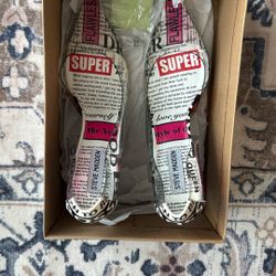 Steve Madden “Boss Lady” Heels – Newspaper Print, Size