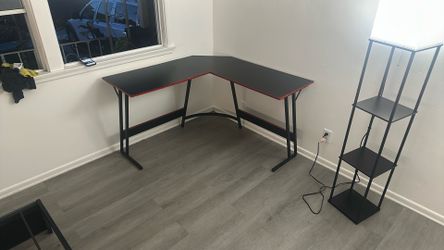 desk table