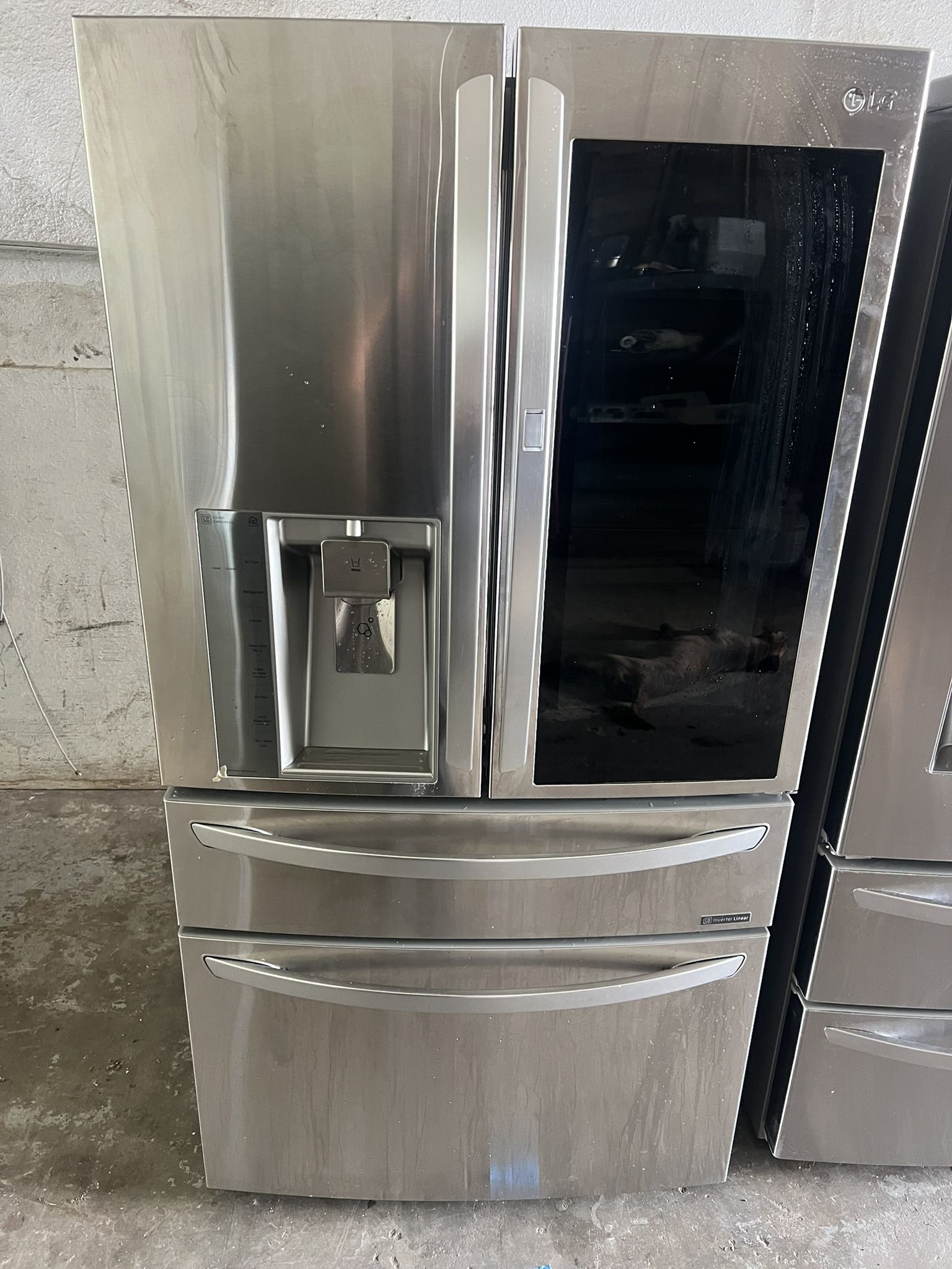 Lg 4 Door With Showcase Glass