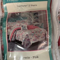 Full Size Comforter With Shams
