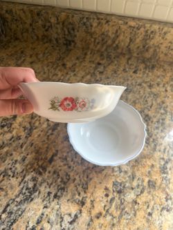 Milk glass bowls