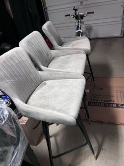 4 Barstool chairs