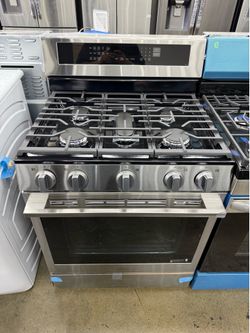 New open box LG 6.3 cu. ft. Smart True Convection InstaView Gas Range Single Oven with Air Fry in Printproof Stainless Steel