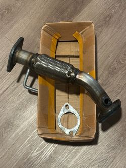 New Front Exhaust Flex Pipe for 2012-2017 Kia Rio / Hyundai Accent (Brand New)