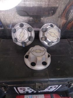 Chevy 6 Lug Center Hubcaps Only Three