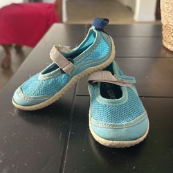 Girl Speedo Water Shoes Size Small 5/6 T