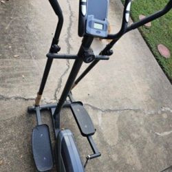 REDUCED!! Elliptical 
Excercise Workout Machine 